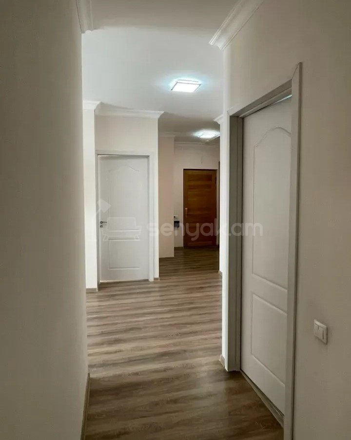 2 Սենյականոց Բնակարան Նորակառույցում, 85քմ, 3/13 հարկ, Կապիտալ Վերանորոգված