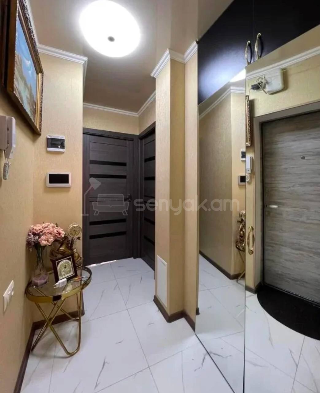 2 Սենյականոց Բնակարան, 43քմ, 9/9 հարկ, Կապիտալ Վերանորոգված, Կահավորված, Արևկող