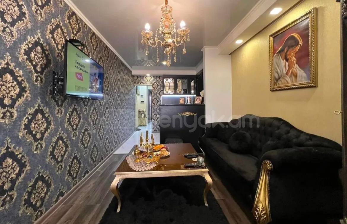 2 Սենյականոց Բնակարան, 43քմ, 9/9 հարկ, Կապիտալ Վերանորոգված, Կահավորված, Արևկող