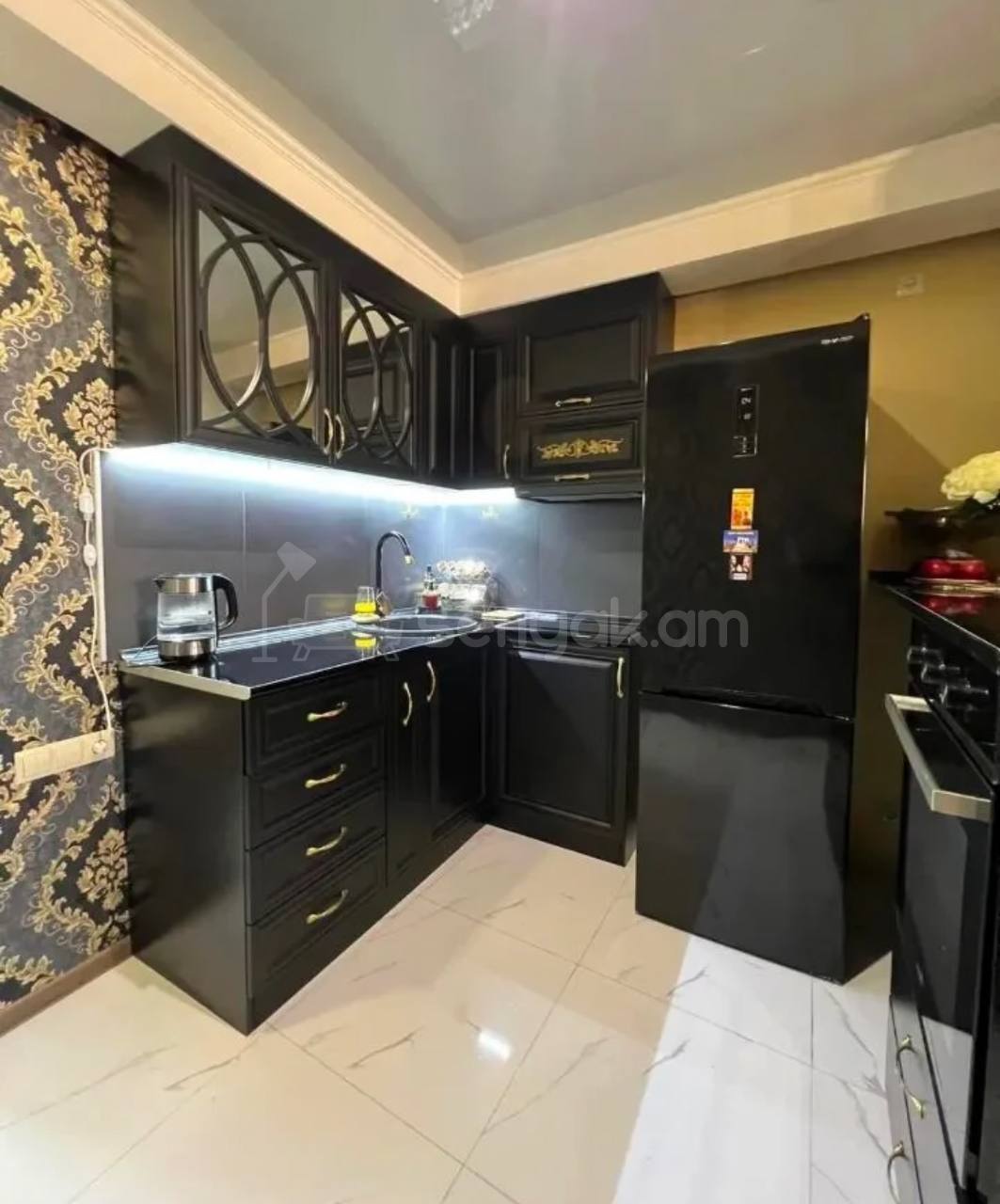 2 Սենյականոց Բնակարան, 43քմ, 9/9 հարկ, Կապիտալ Վերանորոգված, Կահավորված, Արևկող