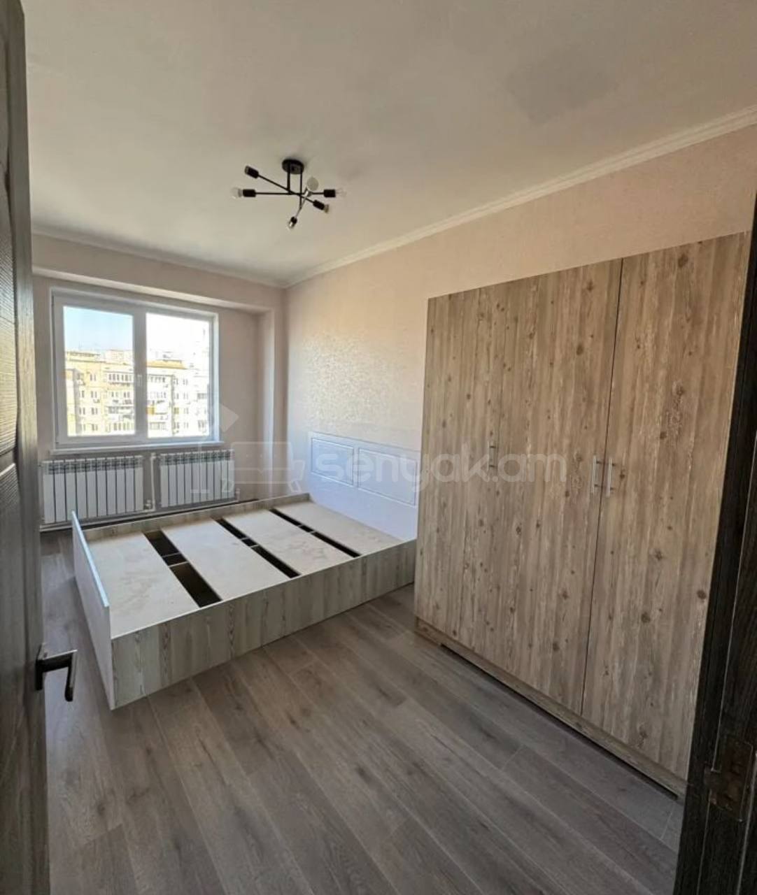 2 Սենյականոց Բնակարան, 64քմ, 9/10 հարկ, Կապիտալ Վերանորոգված, Կահավորված, Արևկող