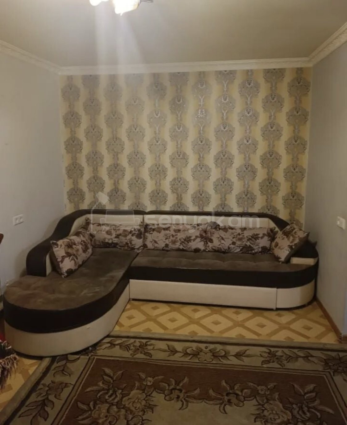 3 Սենյականոց Բնակարան, 43քմ, 2/4 հարկ, Նորմալ Վիճակում