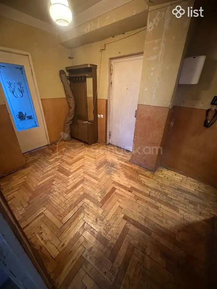 2 Սենյականոց Բնակարան, 65քմ, 11/14 հարկ, Նորմալ Վիճակում, Մասամբ Կահավորված, Արևկող