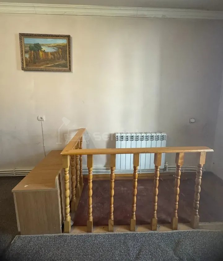 2 Սենյականոց Բնակարան Քարե Շենքում, 56քմ, 1/1 հարկ, Նորմալ Վիճակում, Կահավորված