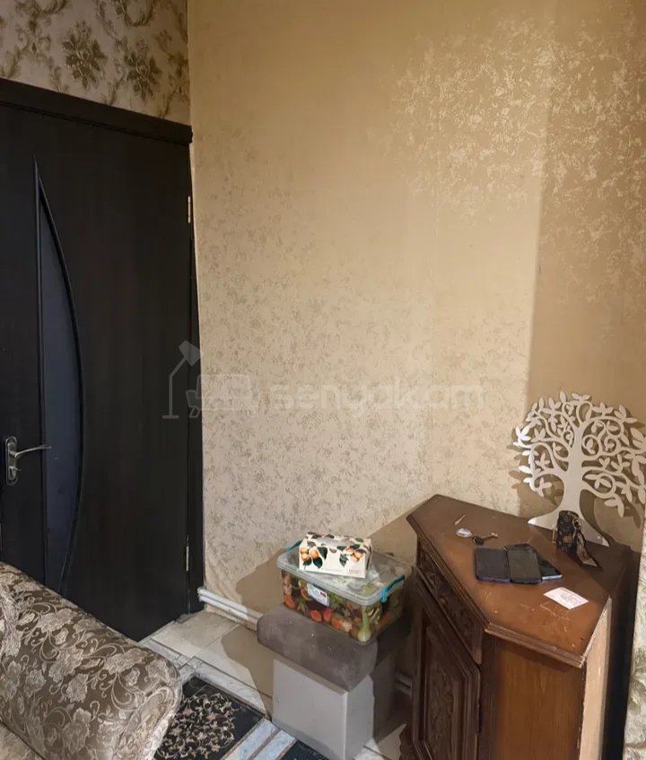 3 Սենյականոց Բնակարան Քարե Շենքում, 72քմ, 1/1 հարկ, Կապիտալ Վերանորոգված, Կահավորված, Արևկող