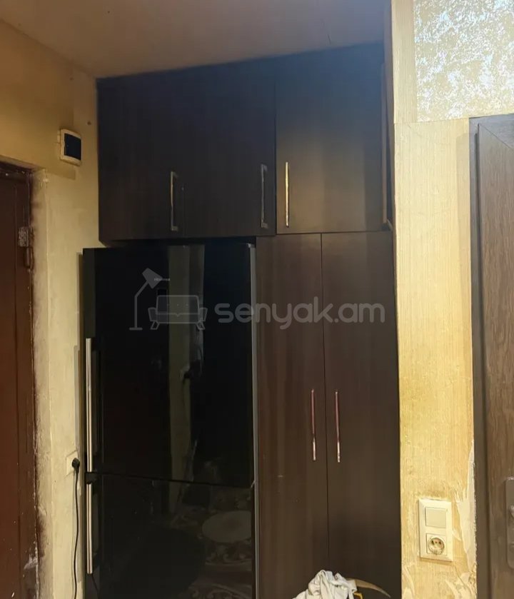 3 Սենյականոց Բնակարան Քարե Շենքում, 72քմ, 1/1 հարկ, Կապիտալ Վերանորոգված, Կահավորված, Արևկող