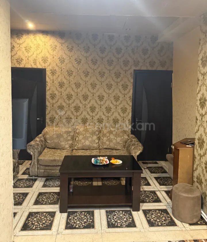 3 Սենյականոց Բնակարան Քարե Շենքում, 72քմ, 1/1 հարկ, Կապիտալ Վերանորոգված, Կահավորված, Արևկող