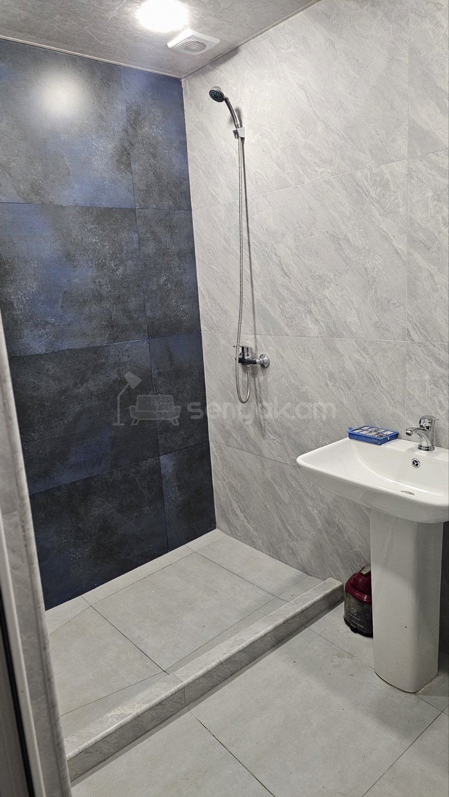 3 Սենյականոց Բնակարան, 68քմ, 12/16 հարկ, Կապիտալ Վերանորոգված, Կահավորված, Արևկող