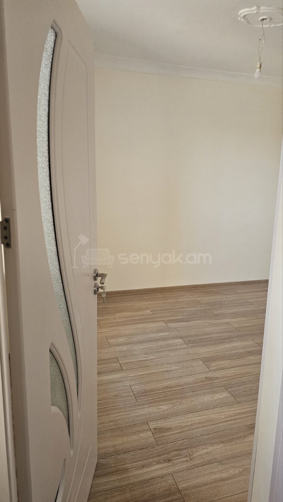 3 Սենյականոց Բնակարան, 68քմ, 12/16 հարկ, Կապիտալ Վերանորոգված, Կահավորված, Արևկող