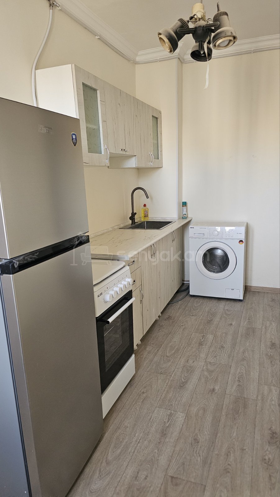 3 Սենյականոց Բնակարան, 68քմ, 12/16 հարկ, Կապիտալ Վերանորոգված, Կահավորված, Արևկող