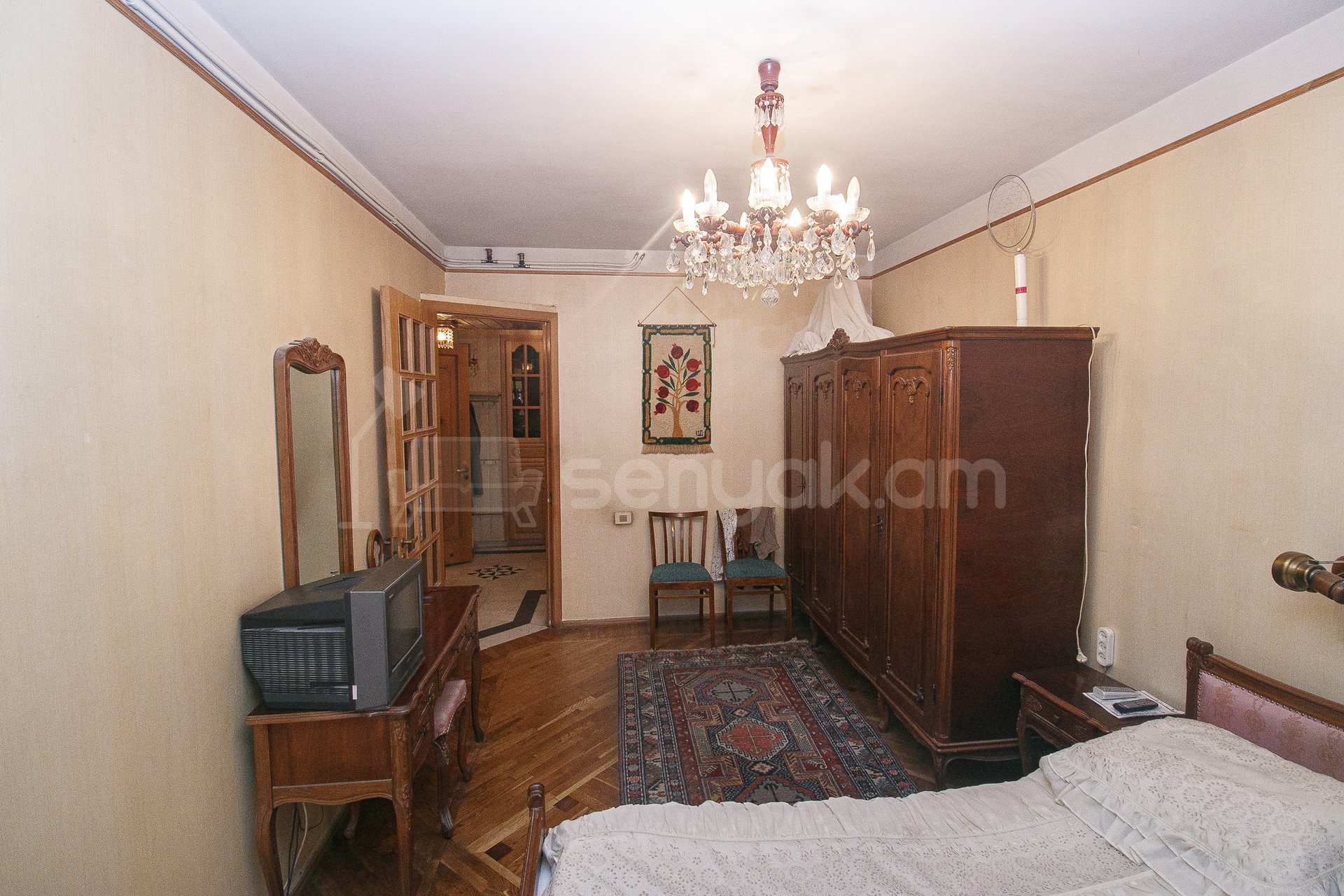 3 Սենյականոց Բնակարան Քարե Շենքում, 100քմ, 4/5 հարկ, Կոսմետիկ Վերանորոգված