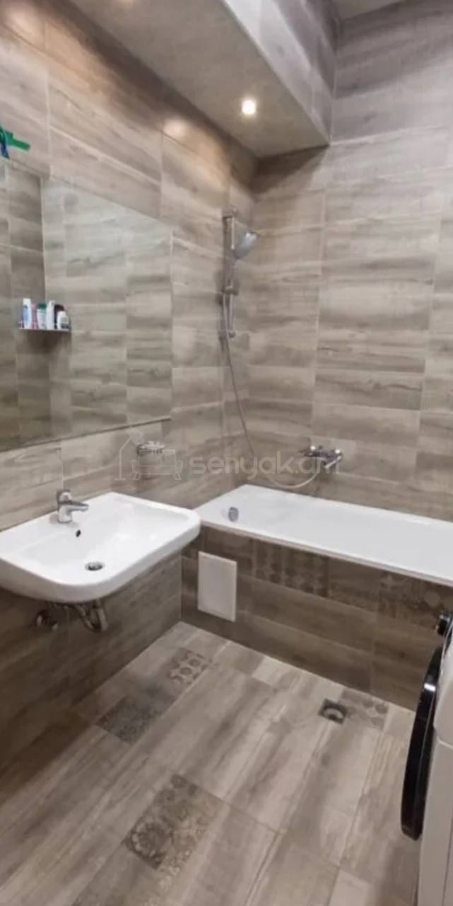 3 Սենյականոց Բնակարան Նորակառույցում, 135քմ, 18/20 հարկ, Դիզայներական Վերանորոգված, Կահավորված, Արևկող