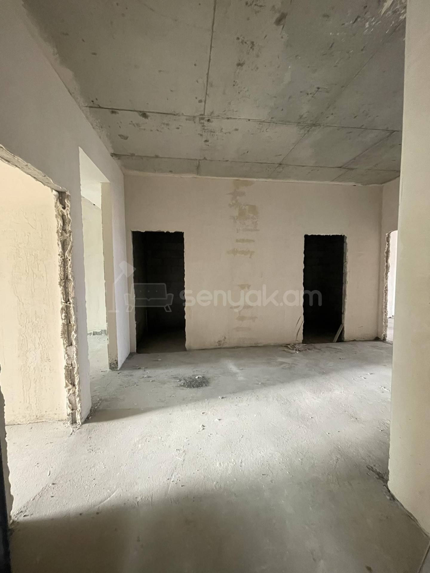 4 Սենյականոց Բնակարան Նորակառույցում, 127քմ, 8/18 հարկ, Զրոյական Վիճակում