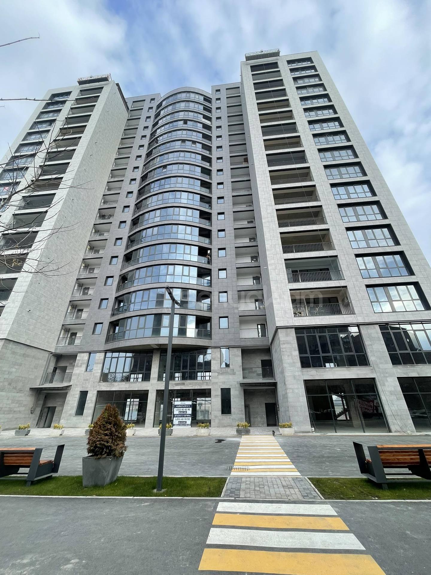 4 Սենյականոց Բնակարան Նորակառույցում, 127քմ, 8/18 հարկ, Զրոյական Վիճակում