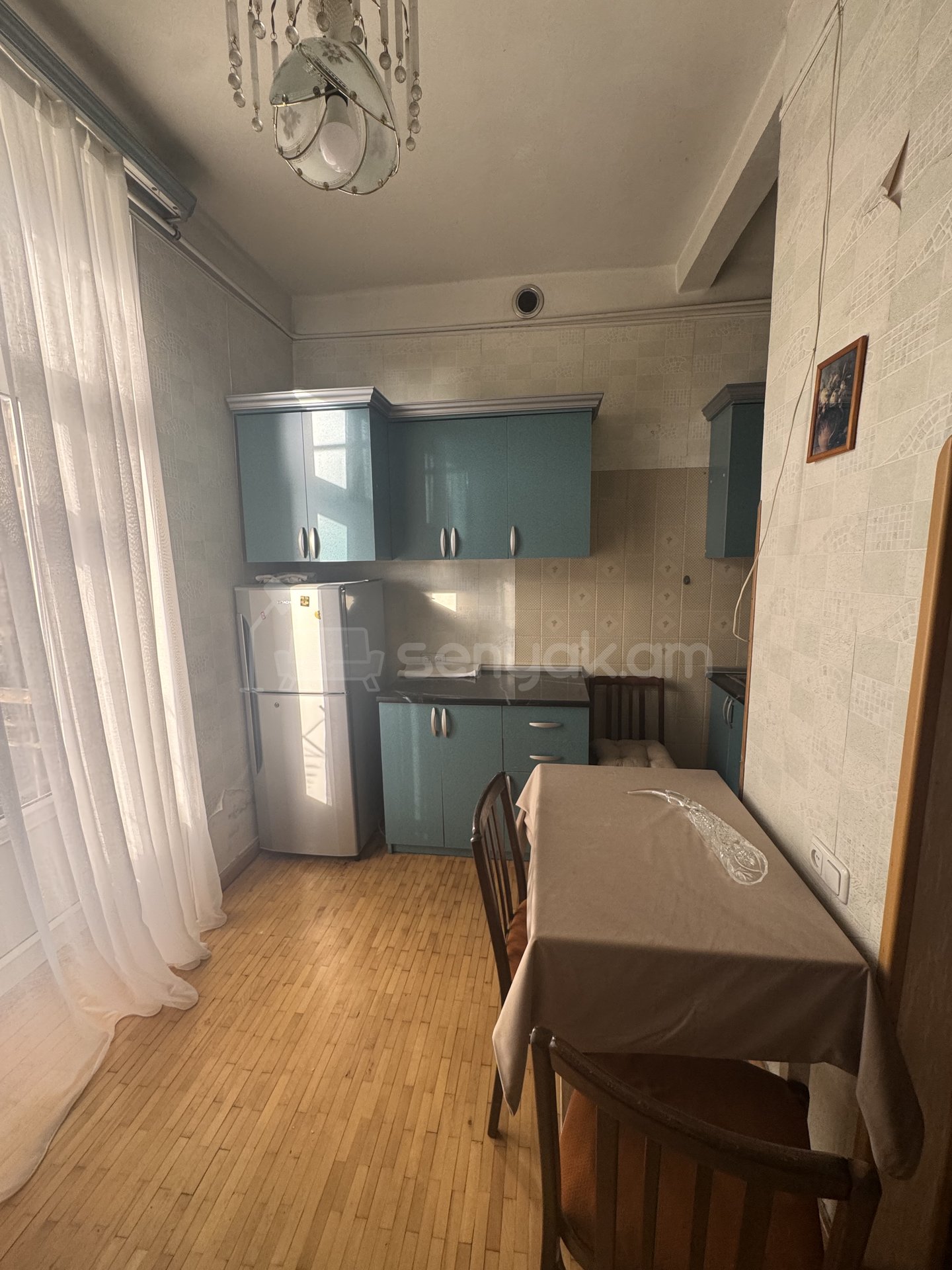 1 Սենյականոց Բնակարան Քարե Շենքում, 36քմ, 3/5 հարկ, Կոսմետիկ Վերանորոգված, Կահավորված, Արևկող