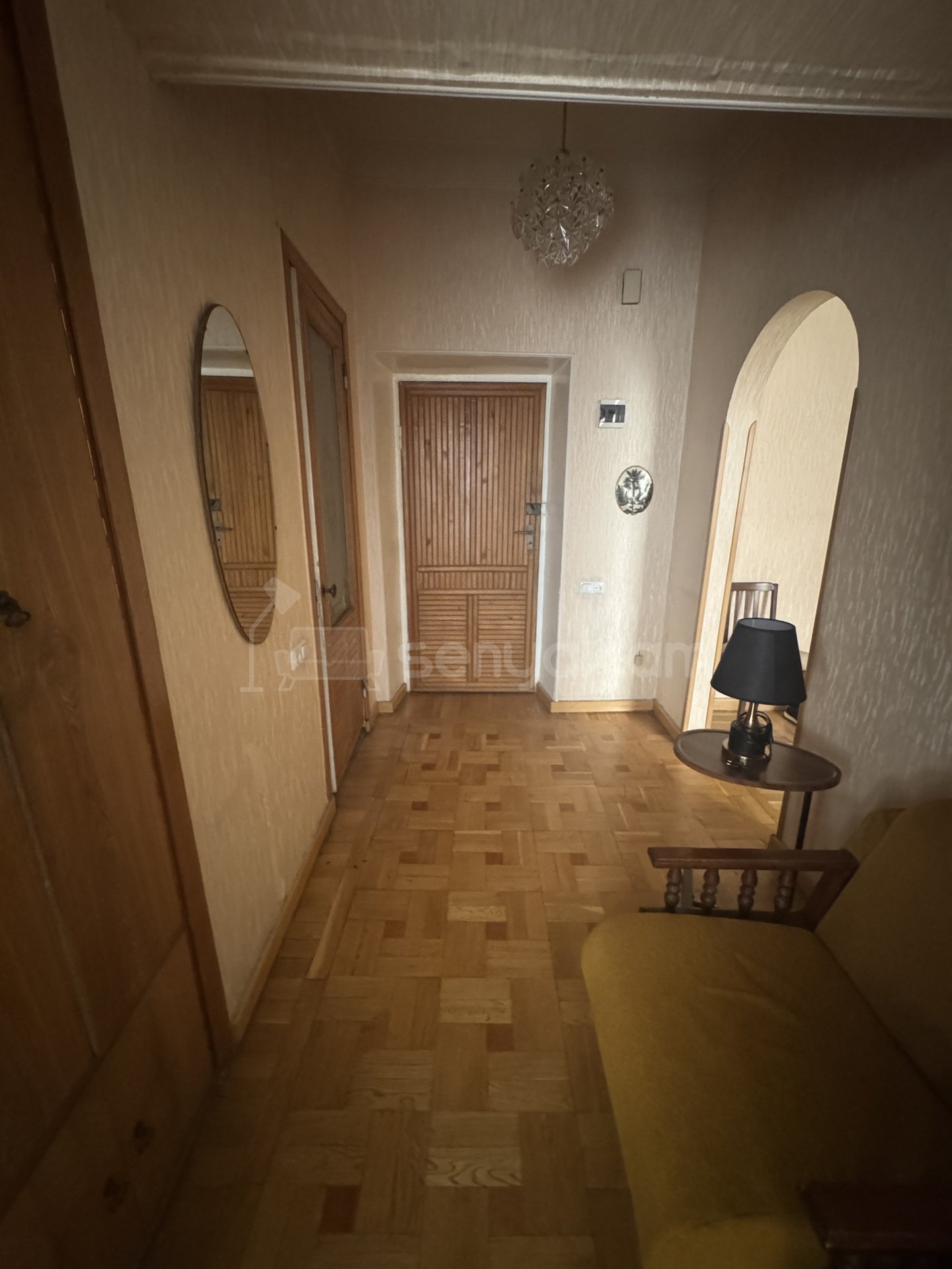 1 Սենյականոց Բնակարան Քարե Շենքում, 36քմ, 3/5 հարկ, Կոսմետիկ Վերանորոգված, Կահավորված, Արևկող