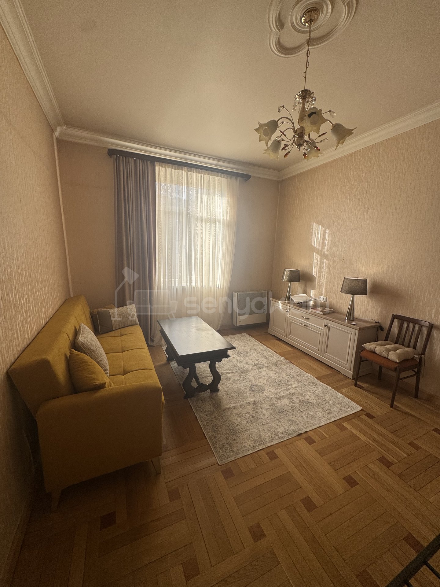 1 Սենյականոց Բնակարան Քարե Շենքում, 36քմ, 3/5 հարկ, Կոսմետիկ Վերանորոգված, Կահավորված, Արևկող