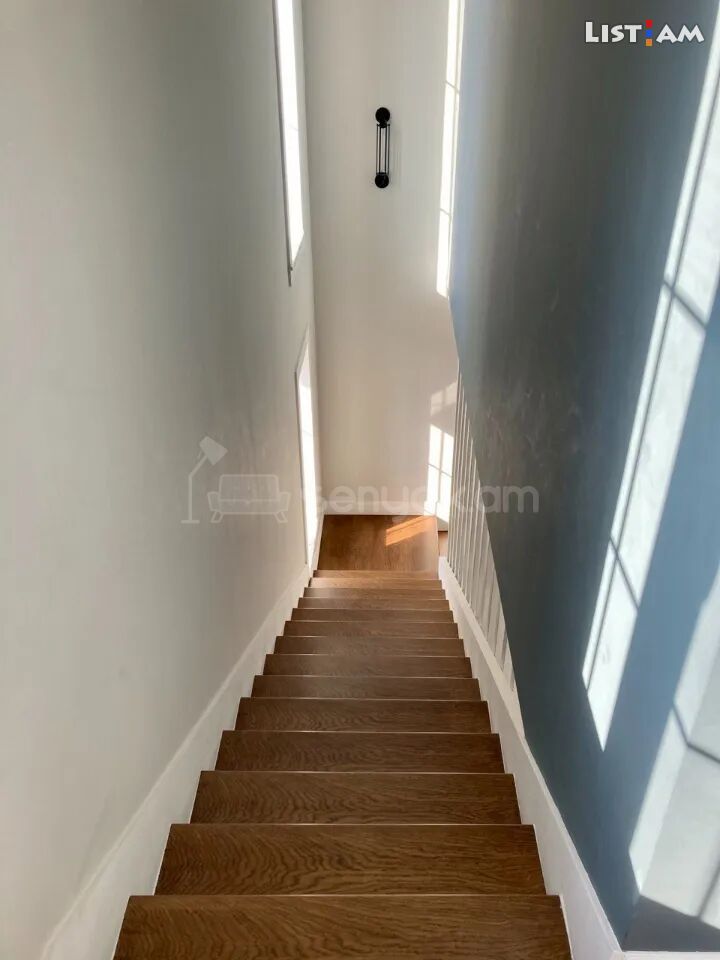 6 Սենյականոց Շքեղ Առանձնատուն, 507քմ, Ավտոտնակով