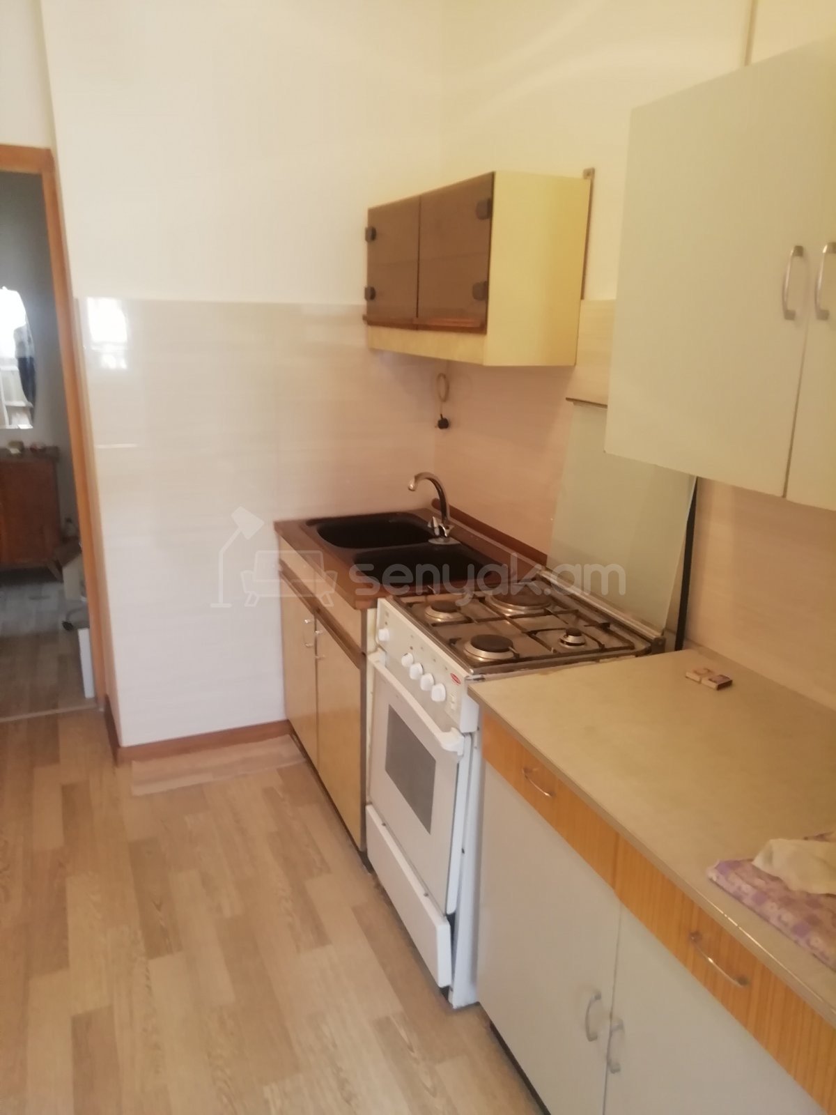 2 Սենյականոց Բնակարան, 45քմ, 3/9 հարկ, Նորմալ Վիճակում, Կահավորված