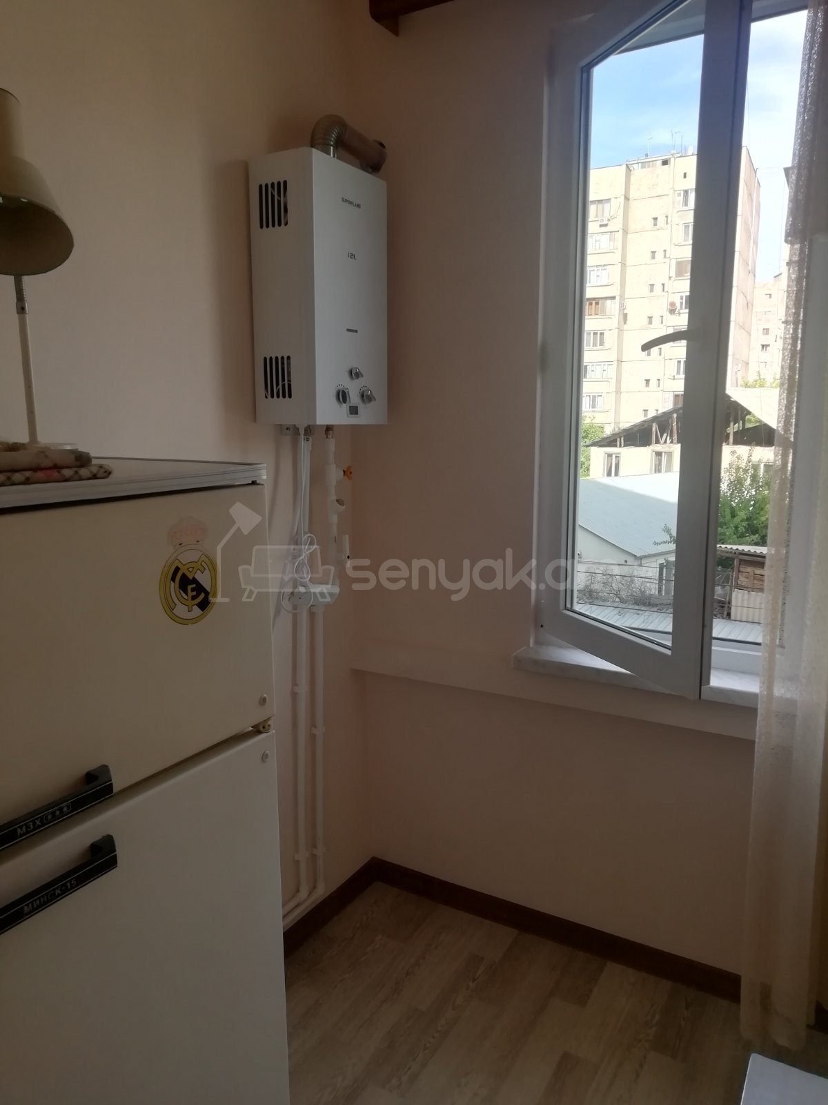 2 Սենյականոց Բնակարան, 45քմ, 3/9 հարկ, Նորմալ Վիճակում, Կահավորված