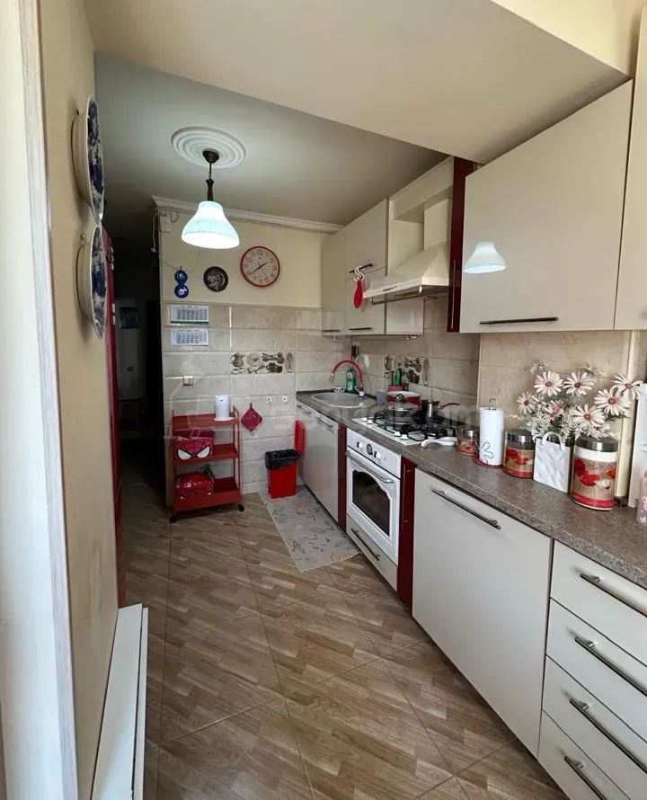 1 Սենյականոց Բնակարան Քարե Շենքում, 45քմ, 3/4 հարկ, Կապիտալ Վերանորոգված