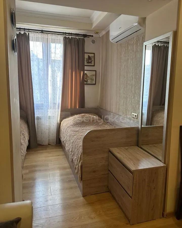 1 Սենյականոց Բնակարան Քարե Շենքում, 45քմ, 3/4 հարկ, Կապիտալ Վերանորոգված