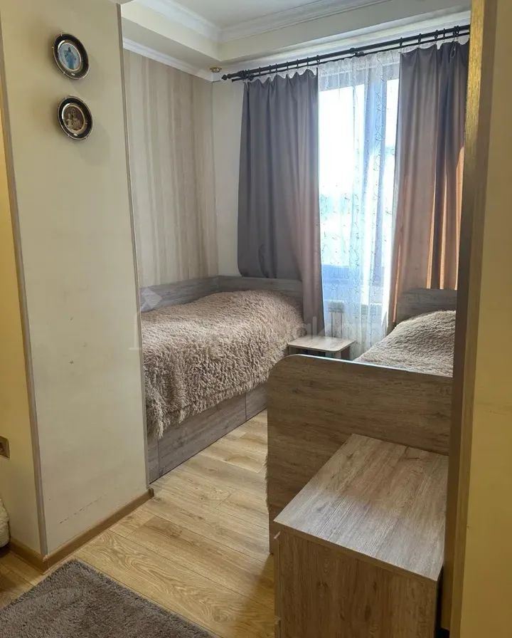 1 Սենյականոց Բնակարան Քարե Շենքում, 45քմ, 3/4 հարկ, Կապիտալ Վերանորոգված