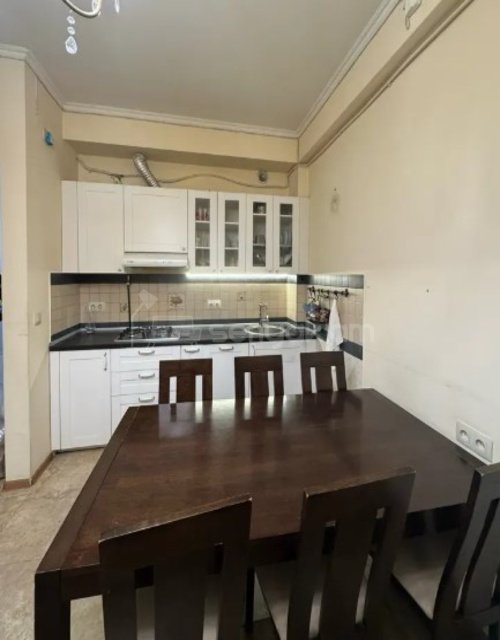 2 Սենյականոց Բնակարան Քարե Շենքում, 45քմ, 2/5 հարկ, Կապիտալ Վերանորոգված, Կահավորված, Արևկող