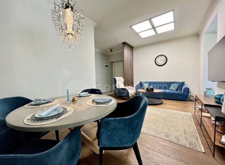 2 Սենյականոց Բնակարան Քարե Շենքում, 65քմ, 4/5 հարկ, Դիզայներական Վերանորոգված