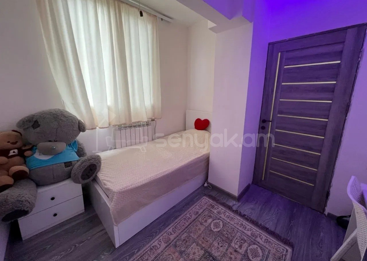 3 Սենյականոց Բնակարան, 80քմ, 2/13 հարկ, Կապիտալ Վերանորոգված