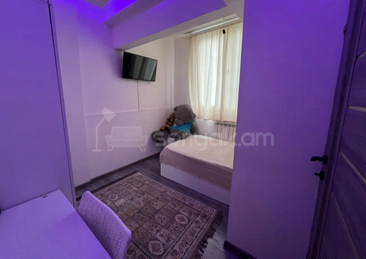 3 Սենյականոց Բնակարան, 80քմ, 2/13 հարկ, Կապիտալ Վերանորոգված