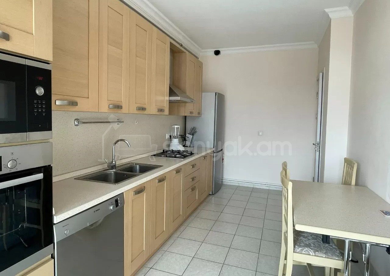 2 Սենյականոց Բնակարան Նորակառույցում, 85քմ, 3/13 հարկ, Կապիտալ Վերանորոգված