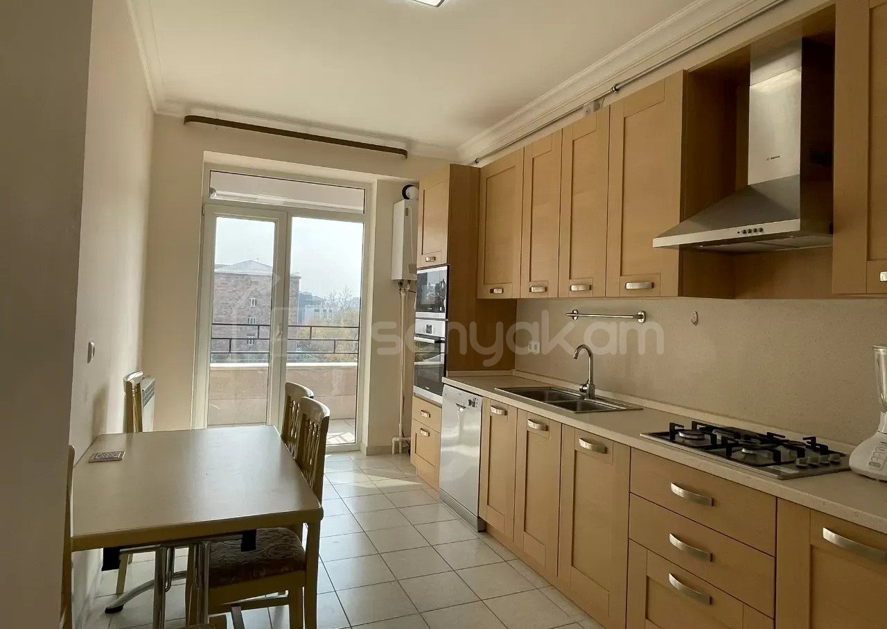 2 Սենյականոց Բնակարան Նորակառույցում, 85քմ, 3/13 հարկ, Կապիտալ Վերանորոգված