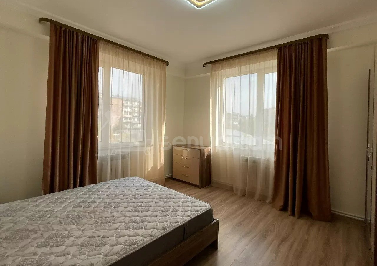 2 Սենյականոց Բնակարան Նորակառույցում, 85քմ, 3/13 հարկ, Կապիտալ Վերանորոգված