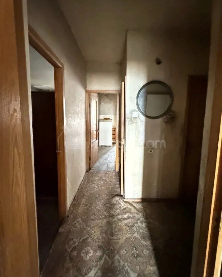 3 Սենյականոց Բնակարան Քարե Շենքում, 87քմ, 5/5 հարկ, Պետական Վիճակում