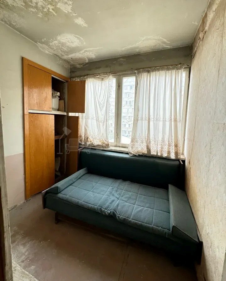 3 Սենյականոց Բնակարան Քարե Շենքում, 87քմ, 5/5 հարկ, Պետական Վիճակում