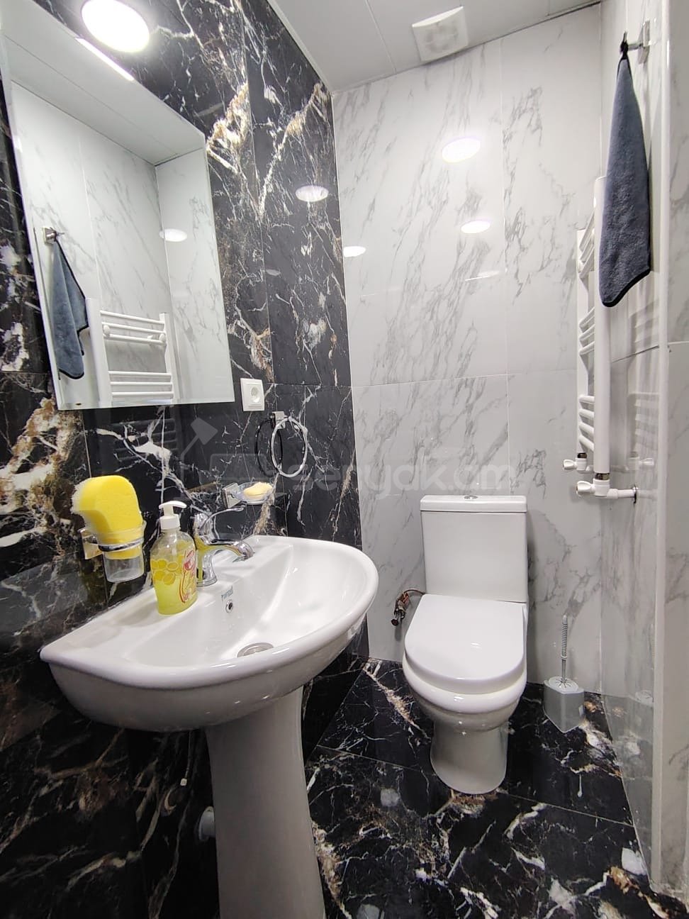 2 Սենյականոց Բնակարան Նորակառույց Քարե Շենքում, 45քմ, 3/5 հարկ, Կապիտալ Վերանորոգված, Կահավորված, Արևկող