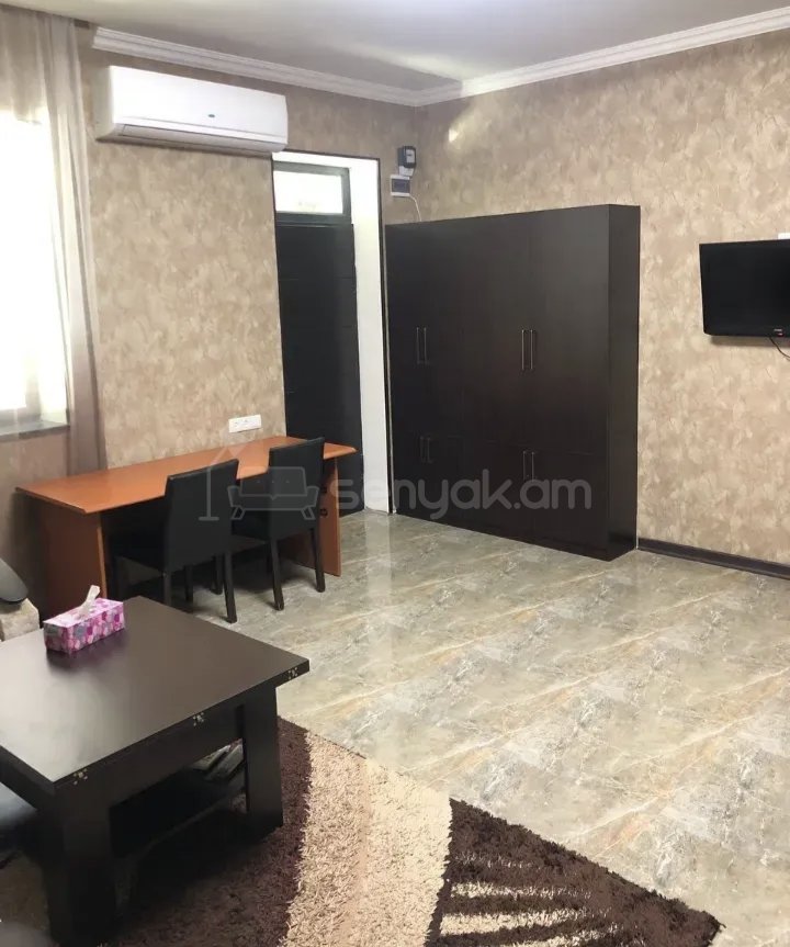 2 Սենյականոց Բնակարան Քարե Շենքում, 56քմ, 1/1 հարկ, Կապիտալ Վերանորոգված, Կահավորված, Արևկող