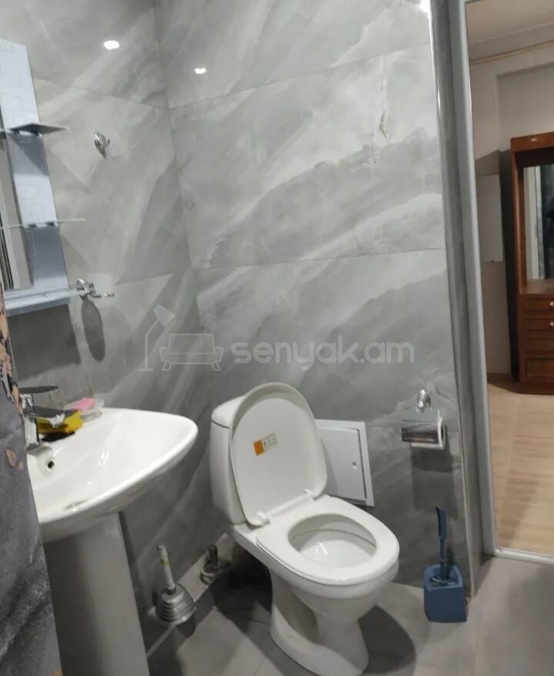 1 Սենյականոց Բնակարան, 42քմ, 2/9 հարկ, Կապիտալ Վերանորոգված, Կահավորված