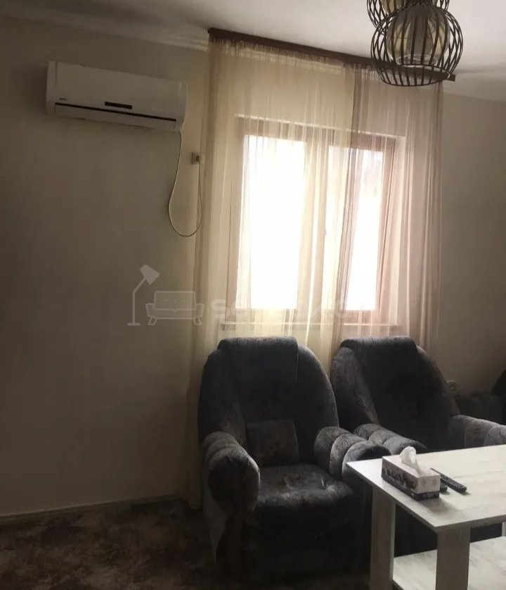 2 Սենյականոց Բնակարան Քարե Շենքում, 52քմ, 1/1 հարկ, Նորմալ Վիճակում, Կահավորված