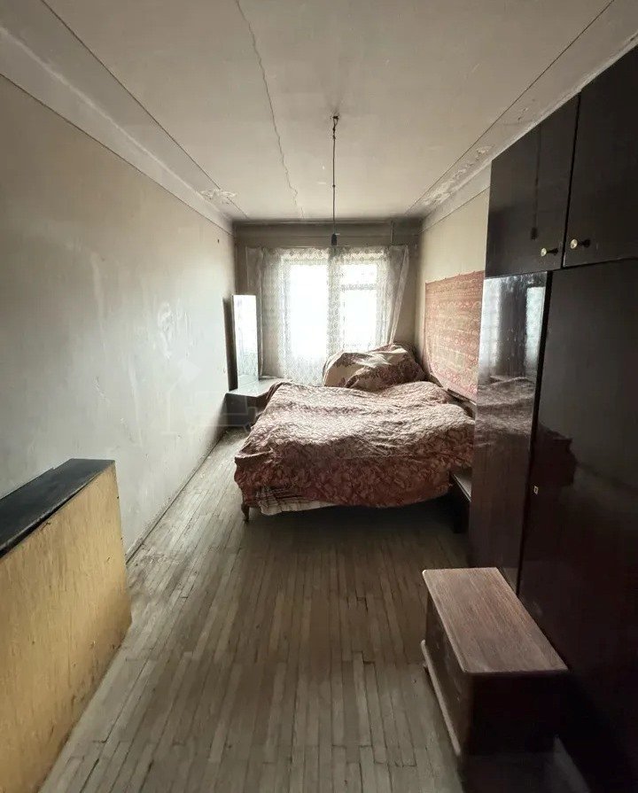 3 Սենյականոց Բնակարան Քարե Շենքում, 87քմ, 5/5 հարկ, Պետական Վիճակում