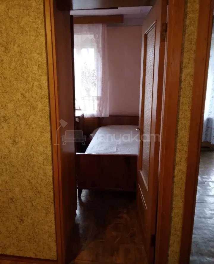 2 Սենյականոց Բնակարան Քարե Շենքում, 56քմ, 3/5 հարկ, Պետական Վիճակում