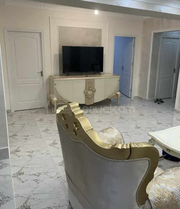 3 Սենյականոց Բնակարան Քարե Շենքում, 72քմ, 1/3 հարկ, Կապիտալ Վերանորոգված, Կահավորված