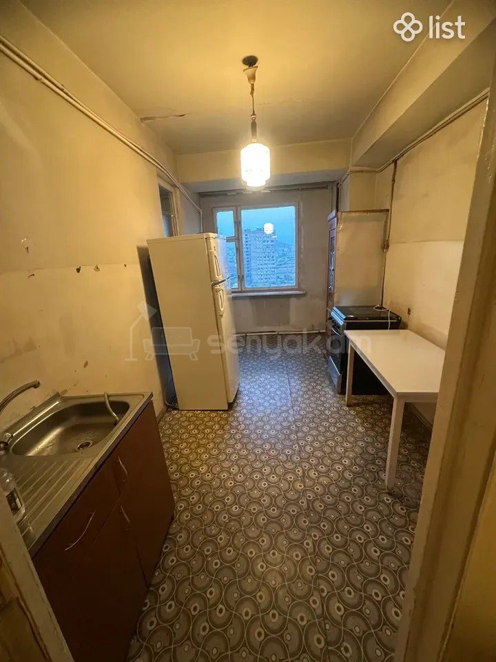 2 Սենյականոց Բնակարան, 65քմ, 11/14 հարկ, Նորմալ Վիճակում, Մասամբ Կահավորված, Արևկող