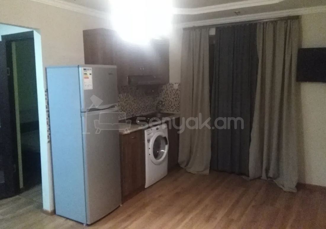 2 Սենյականոց Բնակարան Քարե Շենքում, 28քմ, 3/4 հարկ, Կապիտալ Վերանորոգված