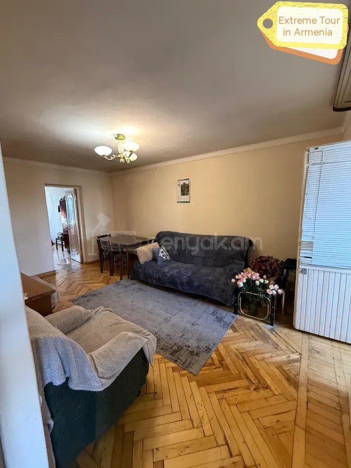 3 Սենյականոց Բնակարան Քարե Շենքում, 62քմ, 5/5 հարկ, Նորմալ Վիճակում, Կահավորված