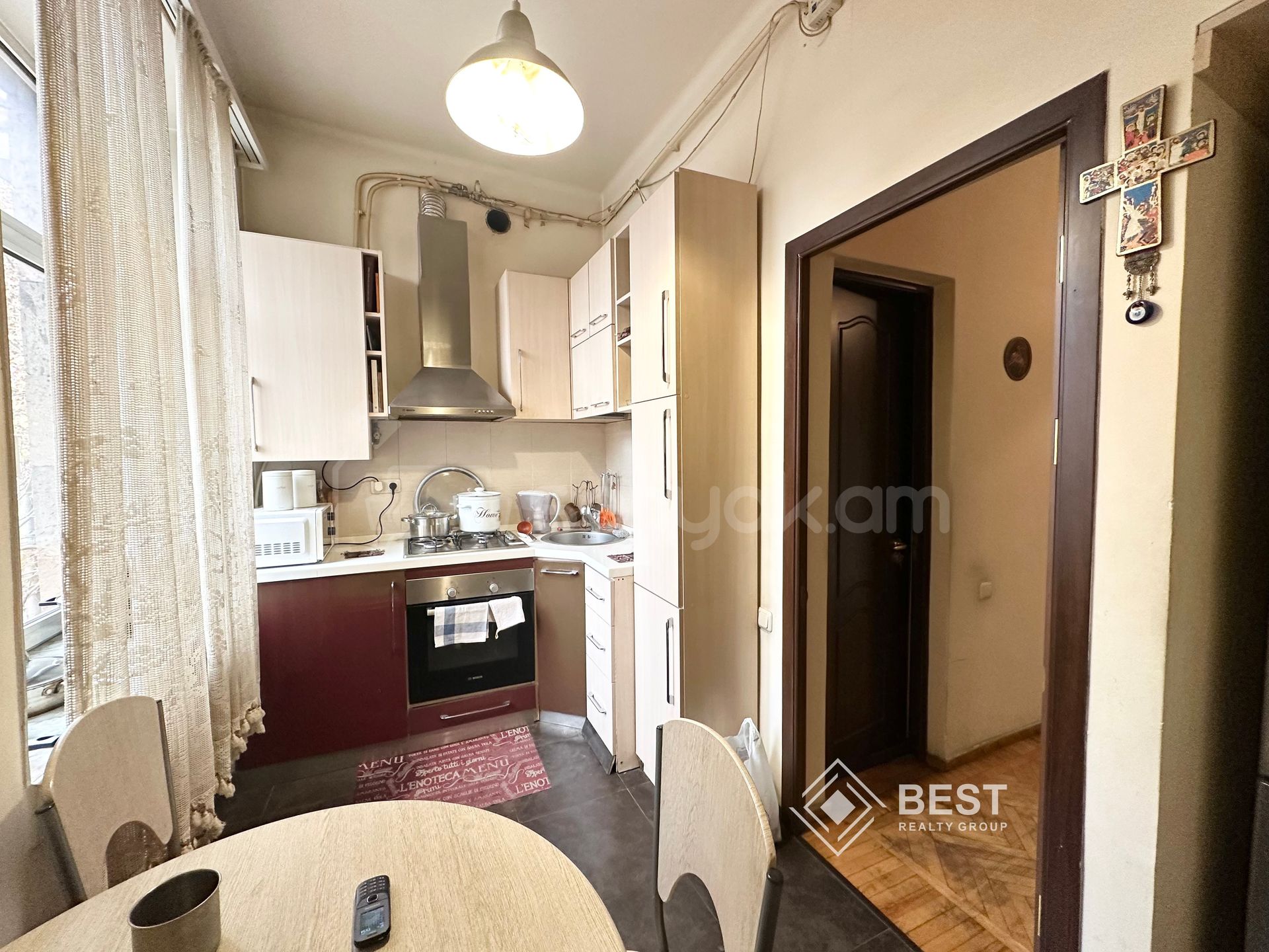 1 Սենյականոց Բնակարան Քարե Շենքում, 43քմ, 3/4 հարկ, Նորմալ Վիճակում