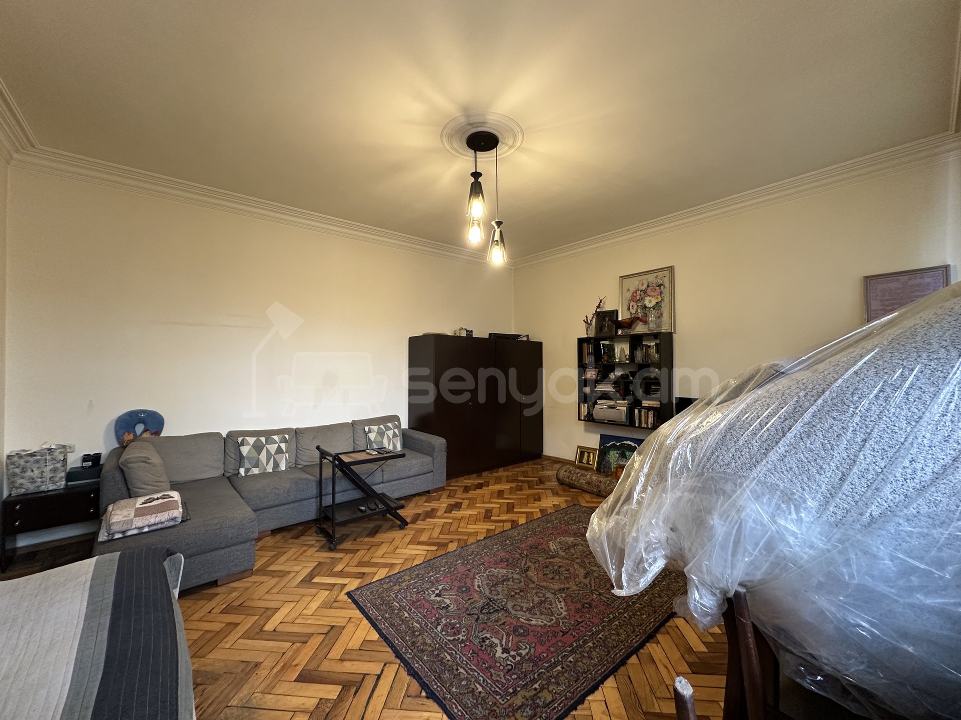 1 Սենյականոց Բնակարան Քարե Շենքում, 43քմ, 3/4 հարկ, Կապիտալ Վերանորոգված