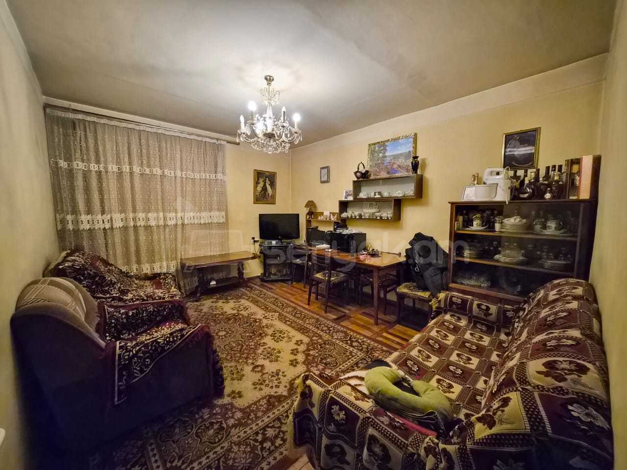 2 Սենյականոց Բնակարան Քարե Շենքում, 46քմ, 6/7 հարկ, Պետական Վիճակում