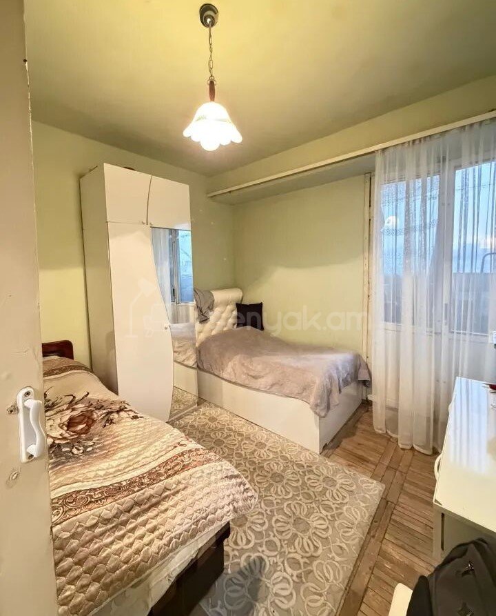 4 Սենյականոց Բնակարան, 90քմ, 8/9 հարկ, Պետական Վիճակում